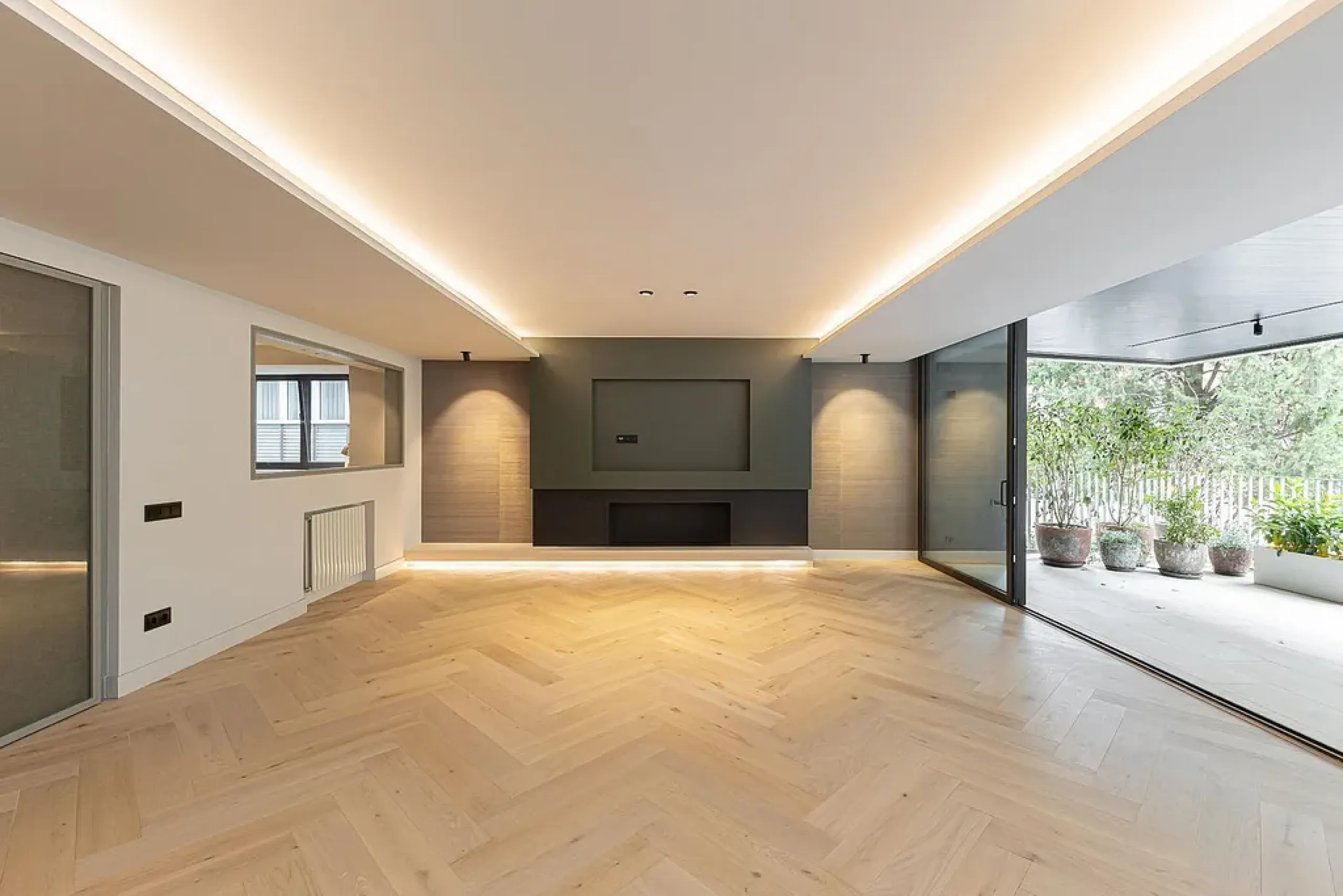 Newly Refurbished Luxury Apartment with Private Terrace in Turó Parc, Barcelona