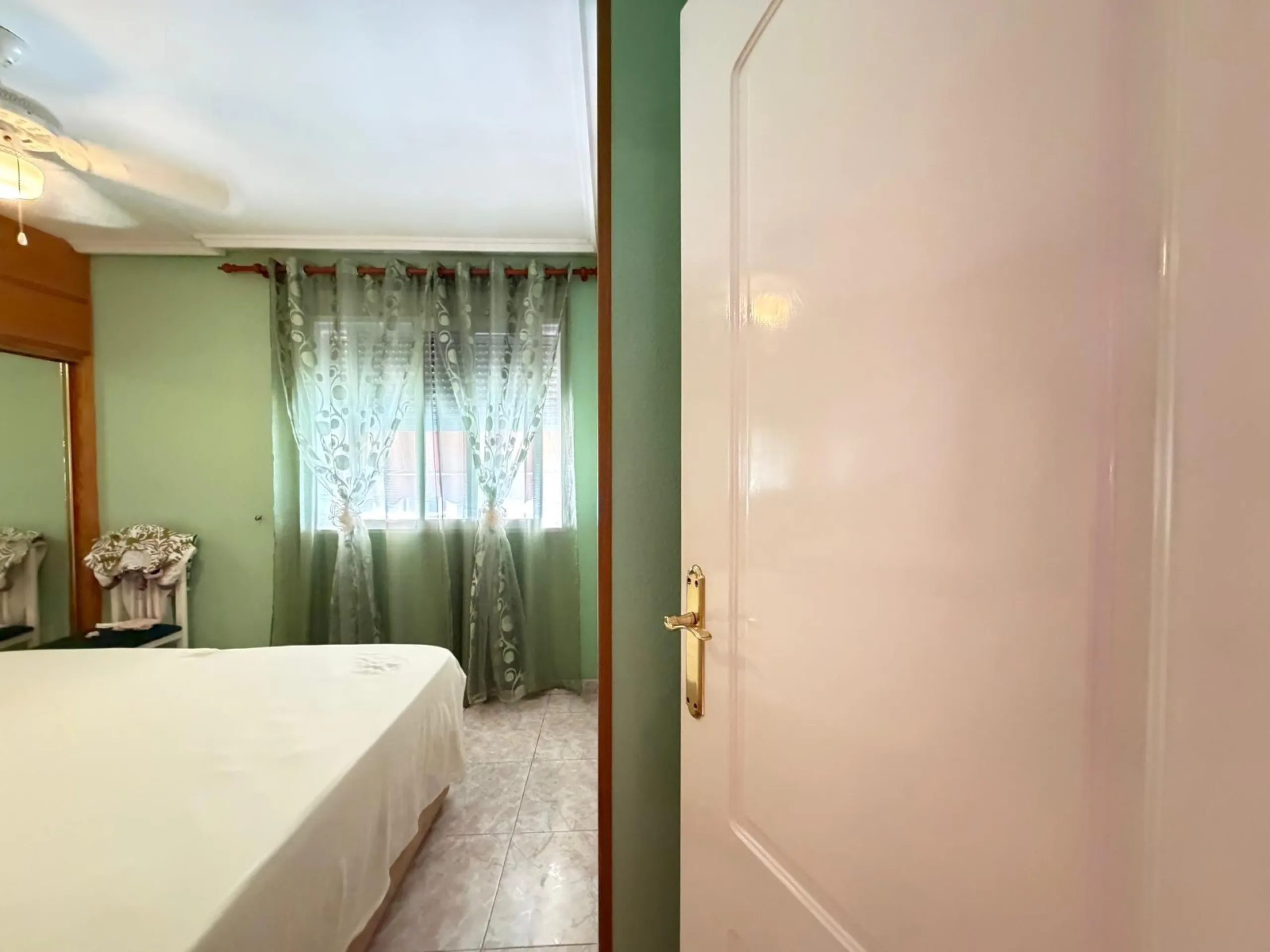 APARTMENT 400 METERS FROM CURA BEACH WITH COMMUNITY POOL. 2 BEDROOMS. 1 BATHROOM. WITH A SURFACE AREA OF 60 M2.