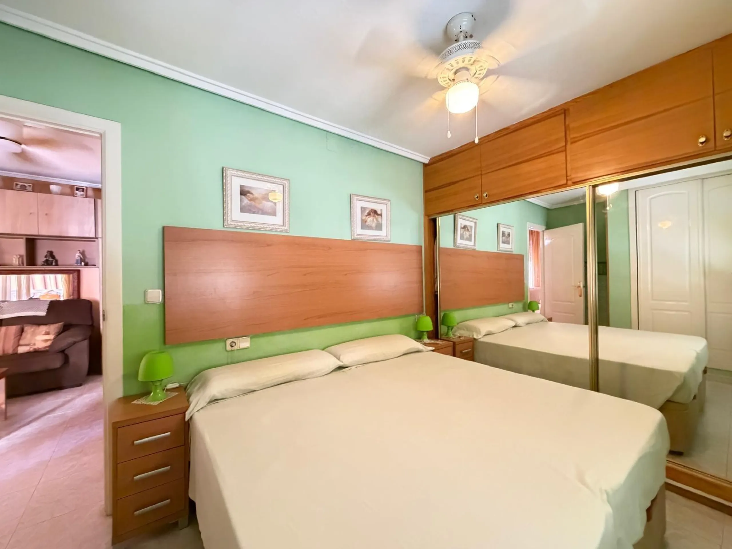 APARTMENT 400 METERS FROM CURA BEACH WITH COMMUNITY POOL. 2 BEDROOMS. 1 BATHROOM. WITH A SURFACE AREA OF 60 M2.