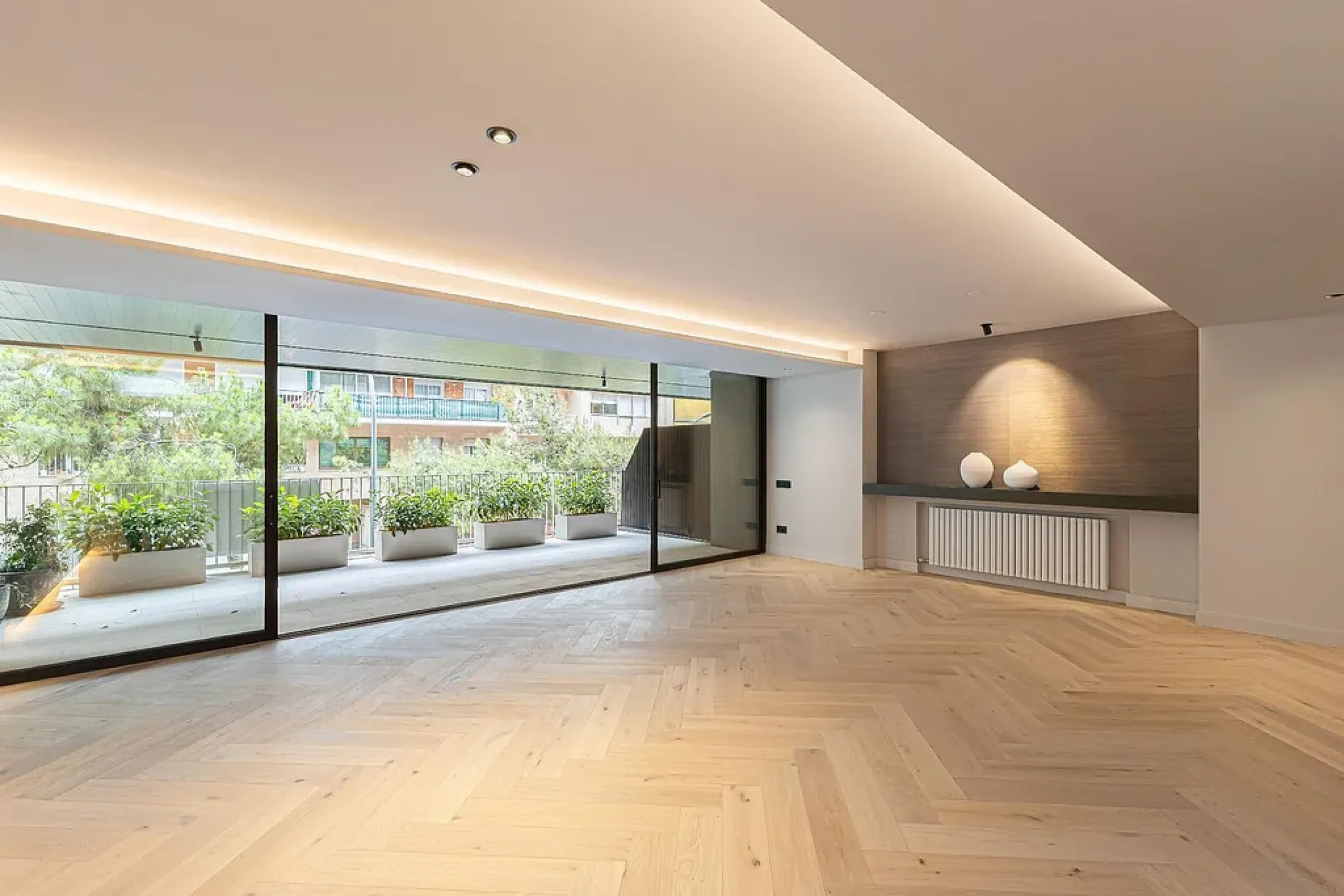 Newly Refurbished Luxury Apartment with Private Terrace in Turó Parc, Barcelona