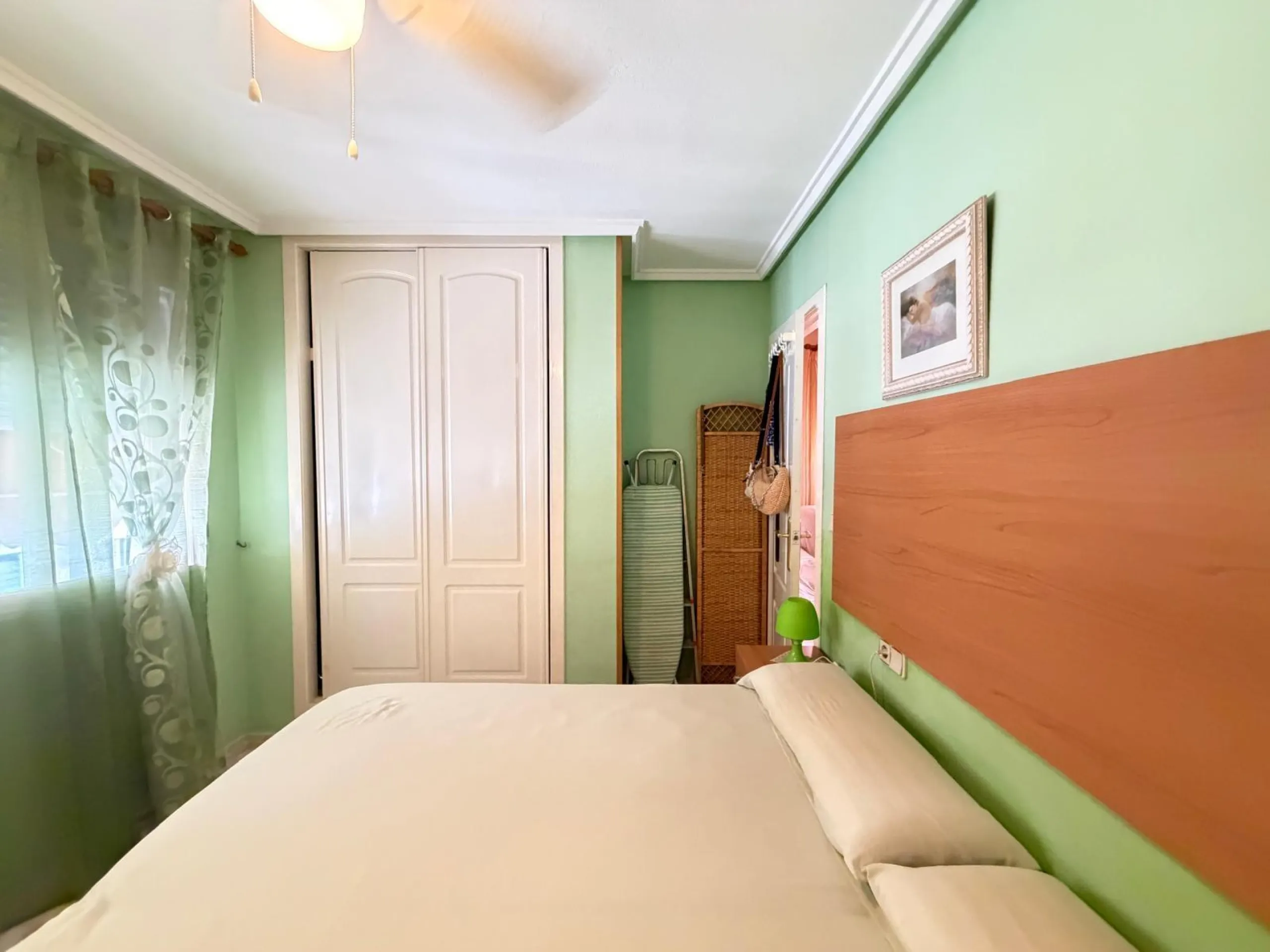 APARTMENT 400 METERS FROM CURA BEACH WITH COMMUNITY POOL. 2 BEDROOMS. 1 BATHROOM. WITH A SURFACE AREA OF 60 M2.