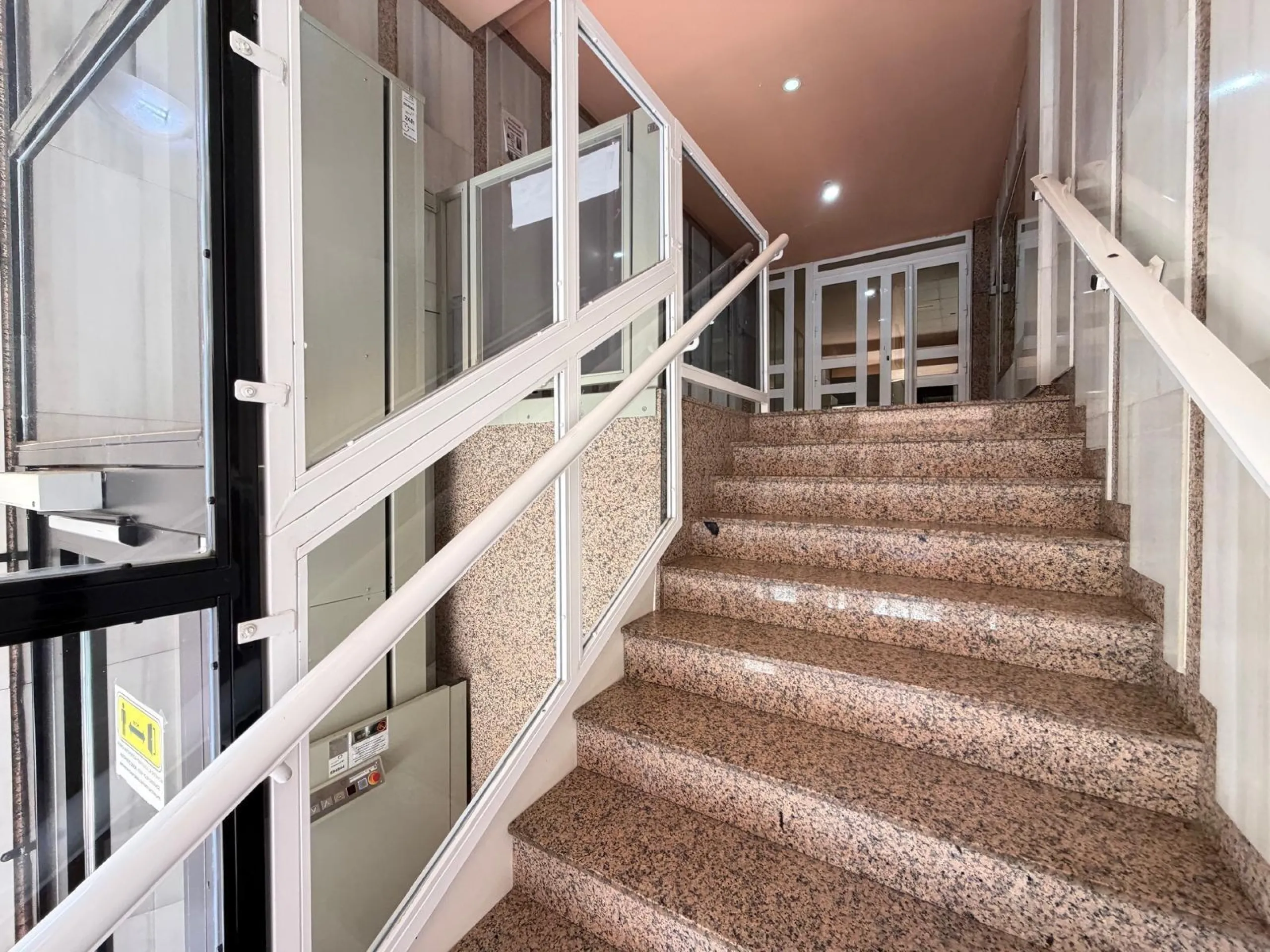 APARTMENT 400 METERS FROM CURA BEACH WITH COMMUNITY POOL. 2 BEDROOMS. 1 BATHROOM. WITH A SURFACE AREA OF 60 M2.