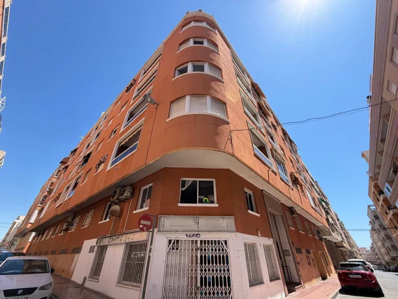 APARTMENT 400 METERS FROM CURA BEACH WITH COMMUNITY POOL. 2 BEDROOMS. 1 BATHROOM. WITH A SURFACE AREA OF 60 M2.