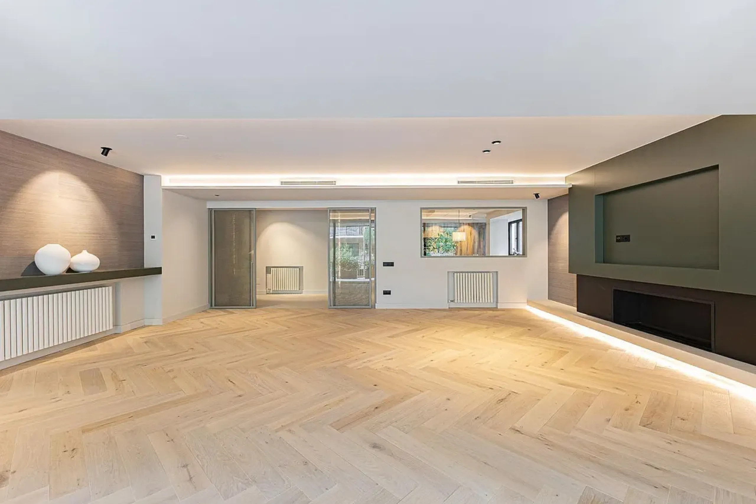 Newly Refurbished Luxury Apartment with Private Terrace in Turó Parc, Barcelona