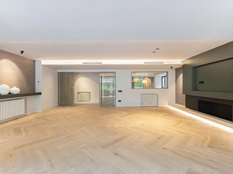 Newly Refurbished Luxury Apartment with Private Terrace in Turó Parc, Barcelona