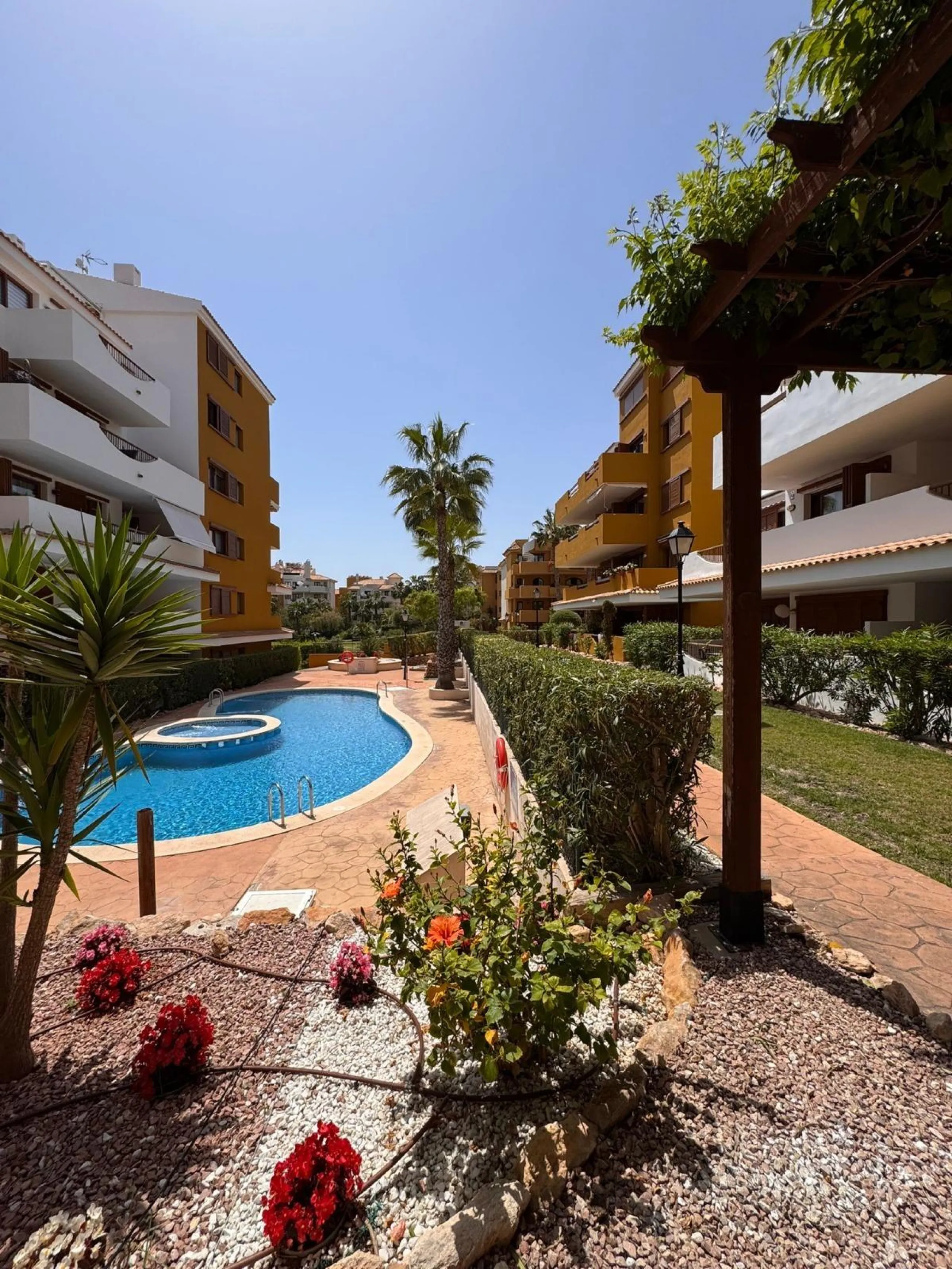 Cozy Apartment in Punta Prima, Torrevieja - Ideal for Enjoying the Mediterranean Sun
