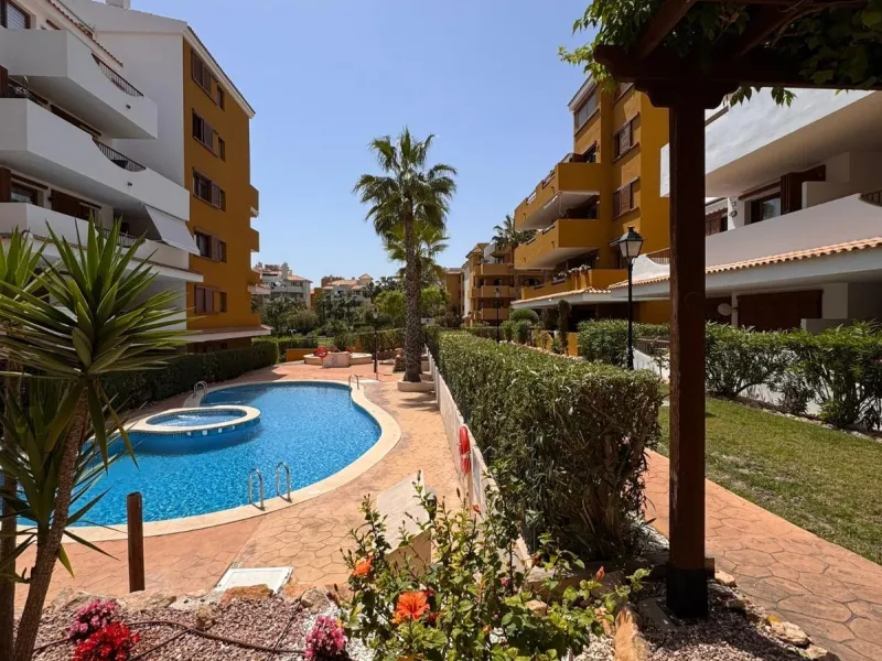 Cozy Apartment in Punta Prima, Torrevieja - Ideal for Enjoying the Mediterranean Sun