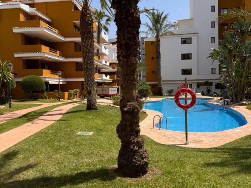 Cozy Apartment in Punta Prima, Torrevieja - Ideal for Enjoying the Mediterranean Sun