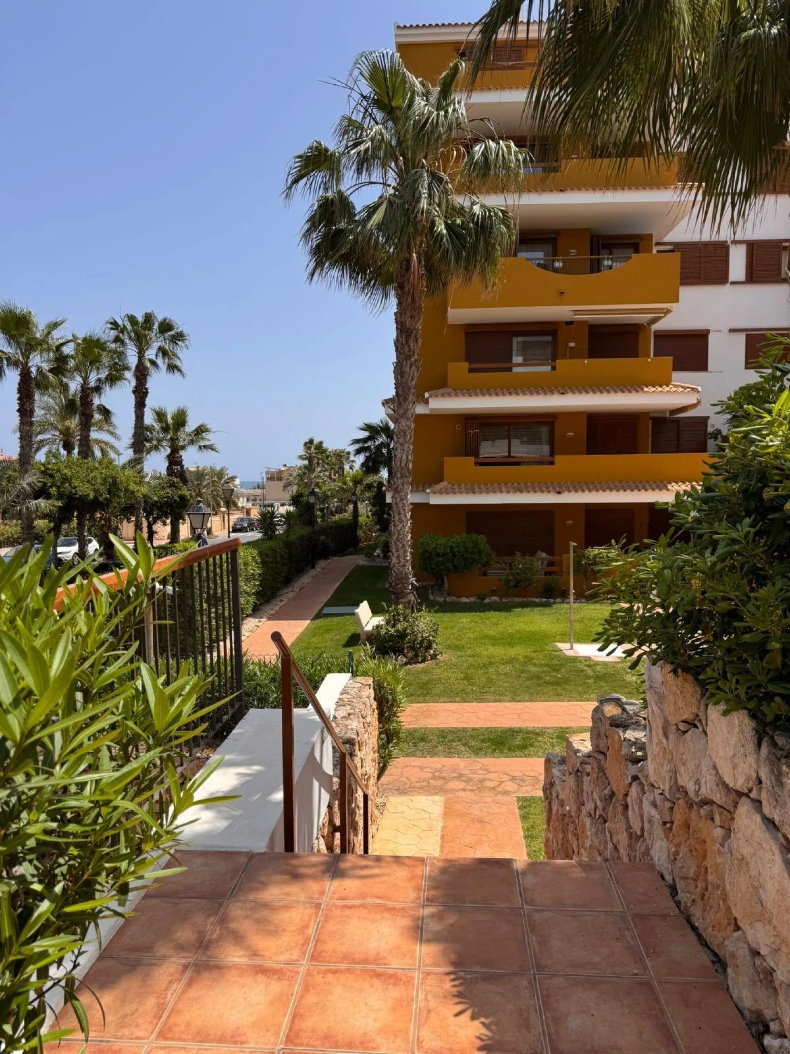 Cozy Apartment in Punta Prima, Torrevieja - Ideal for Enjoying the Mediterranean Sun