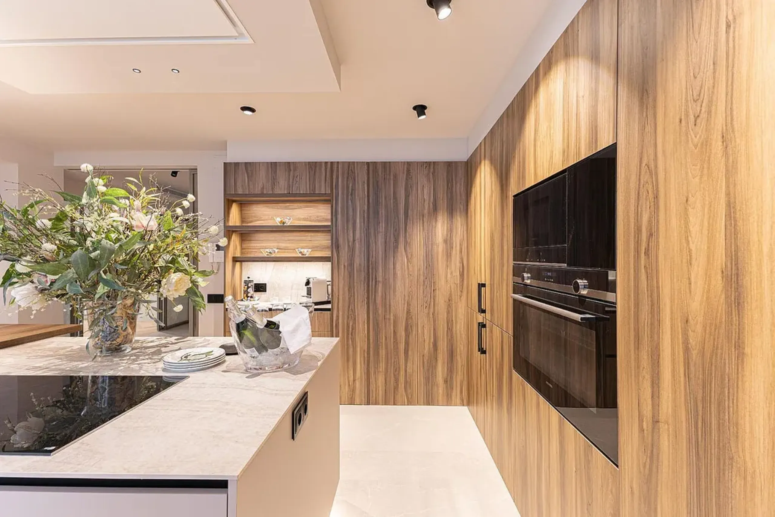 Newly Refurbished Luxury Apartment with Private Terrace in Turó Parc, Barcelona