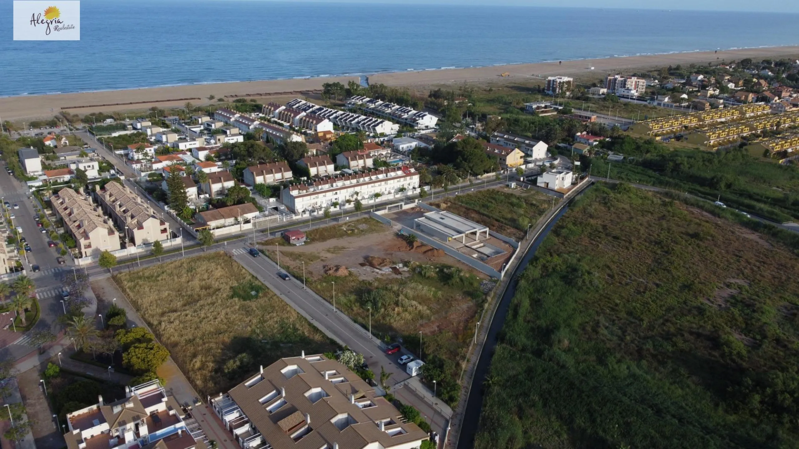 !!! EXTRAORDINARIOS CHALETS PAREADOS EN ALMENARA