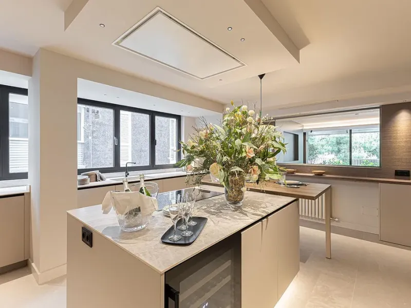 Newly Refurbished Luxury Apartment with Private Terrace in Turó Parc, Barcelona