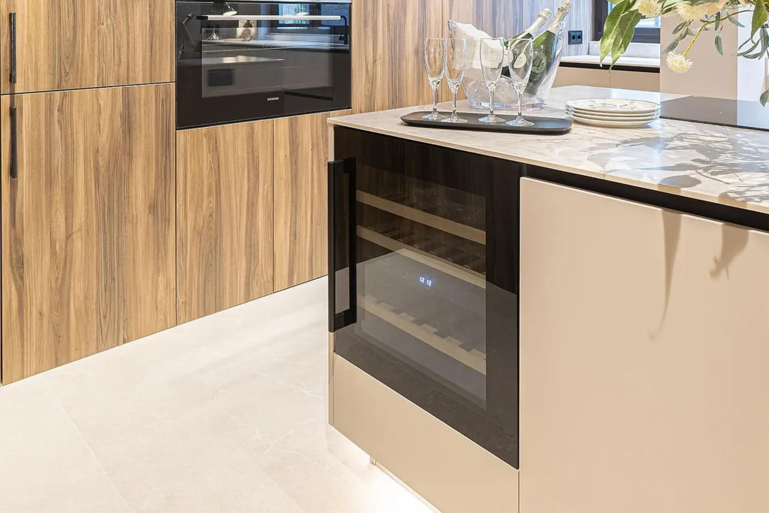 Newly Refurbished Luxury Apartment with Private Terrace in Turó Parc, Barcelona