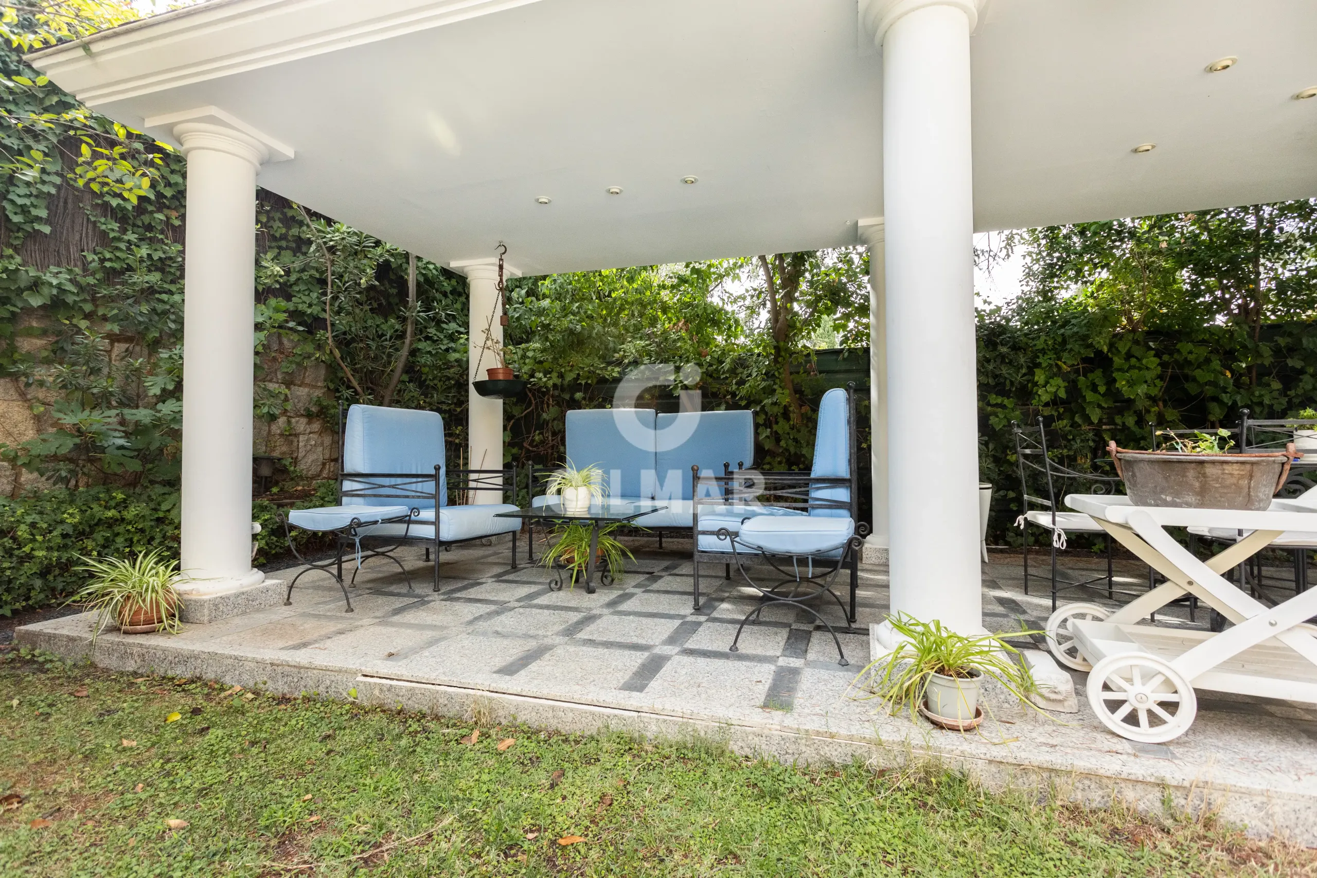 Villa in Mirasierra - Madrid