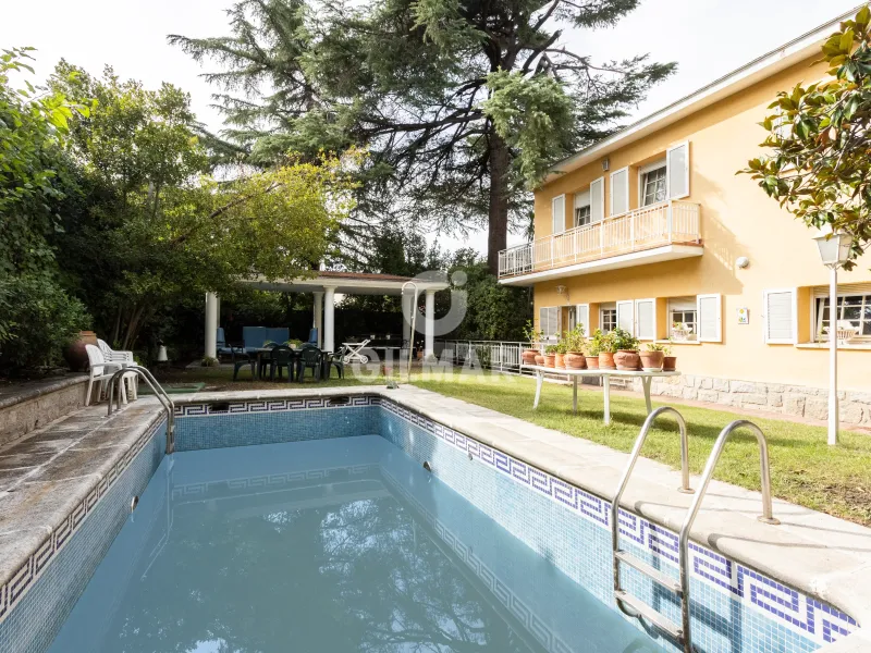 Villa in Mirasierra - Madrid