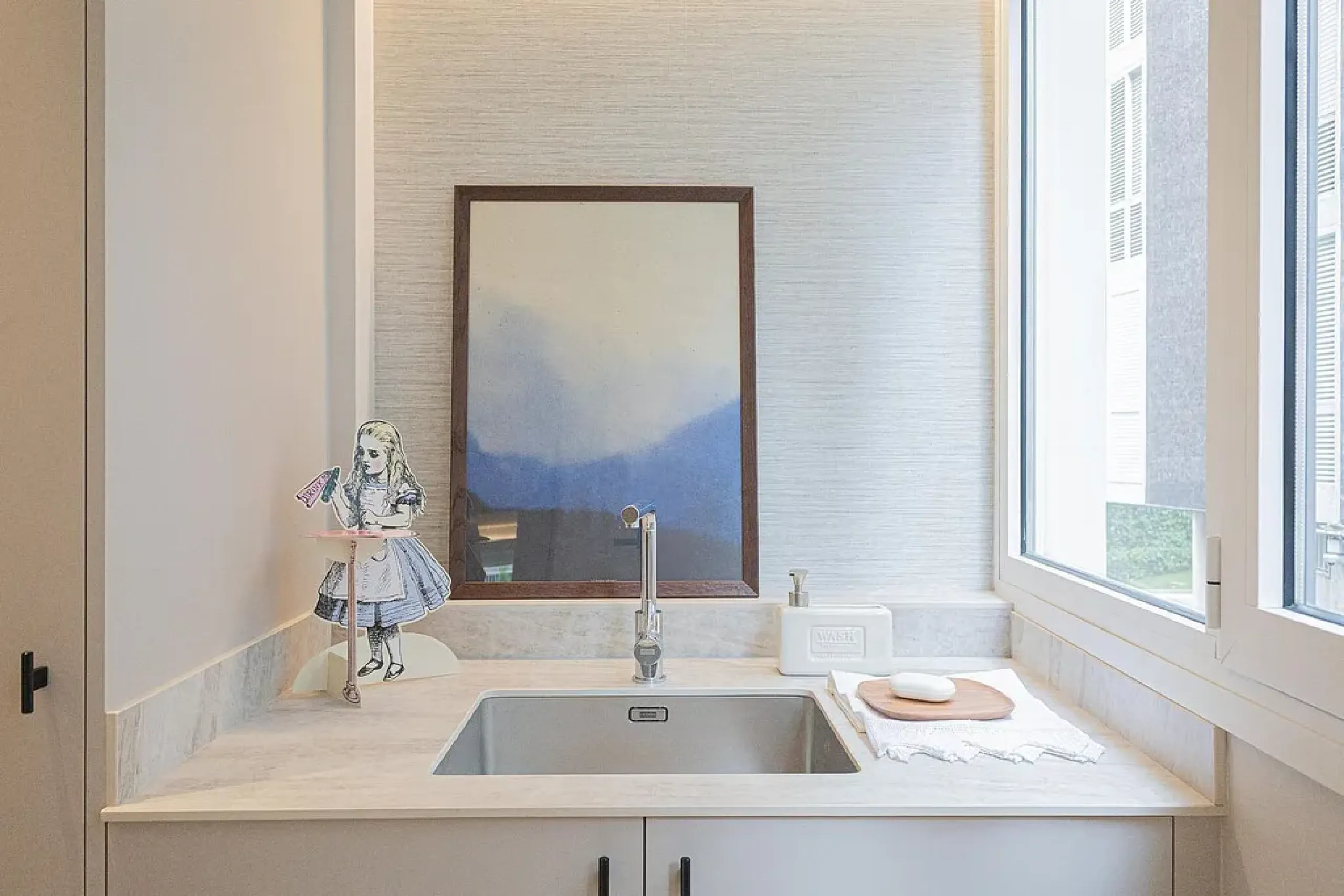 Newly Refurbished Luxury Apartment with Private Terrace in Turó Parc, Barcelona