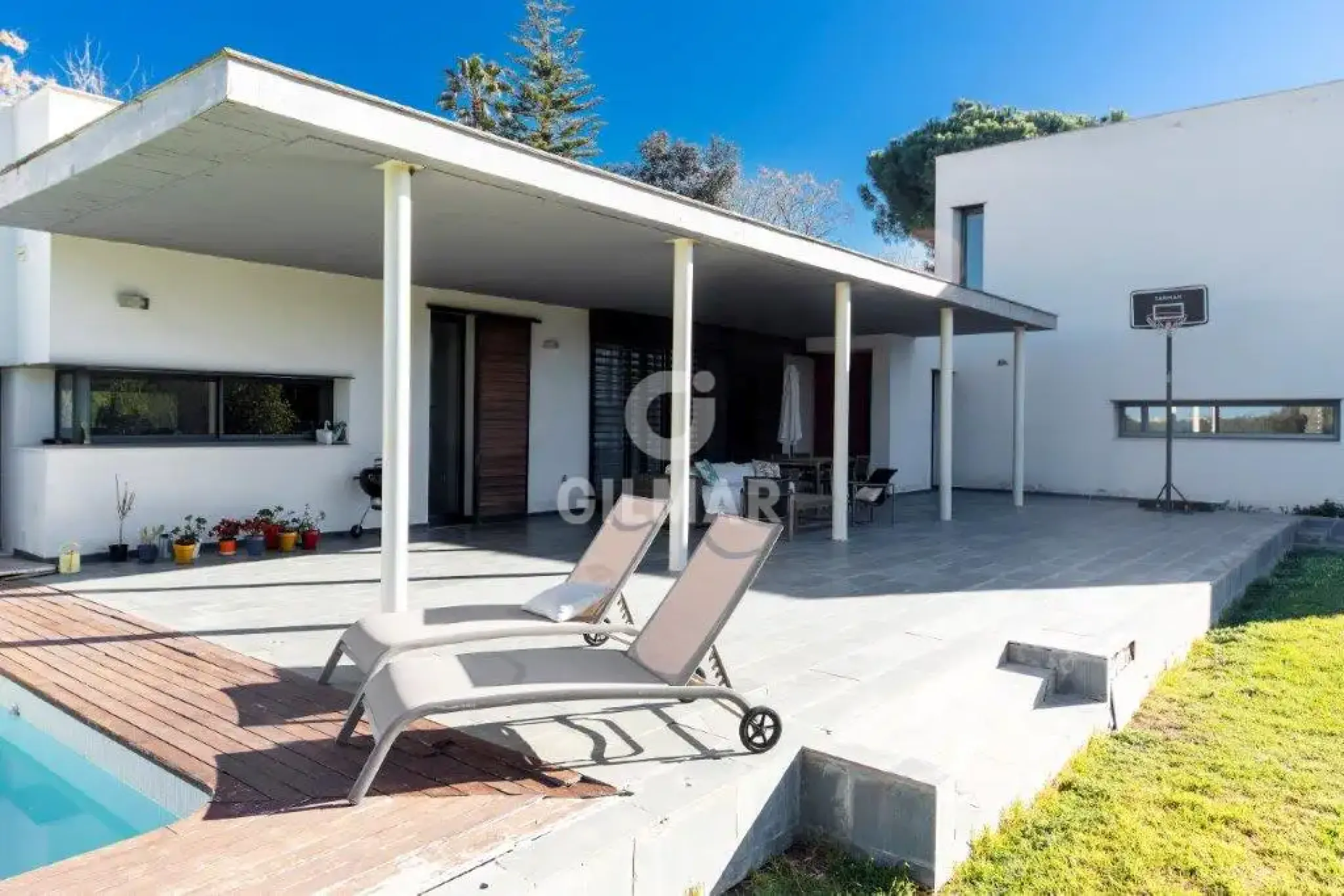 Chalet Independiente en Sanlúcar la Mayor - Sevilla