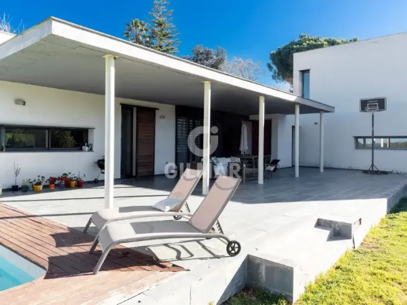Chalet Independiente en Sanlúcar la Mayor - Sevilla