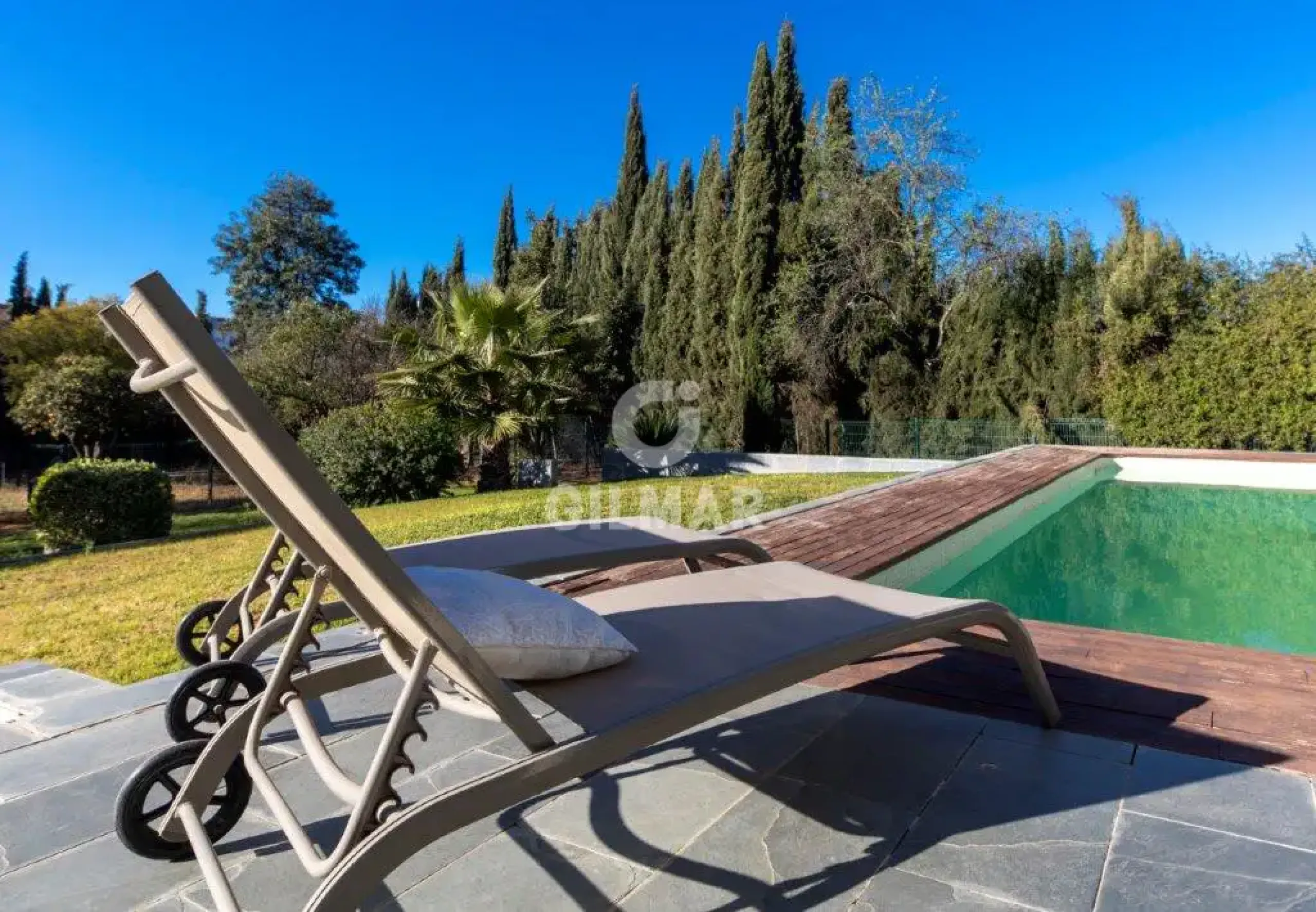 Chalet Independiente en Sanlúcar la Mayor - Sevilla