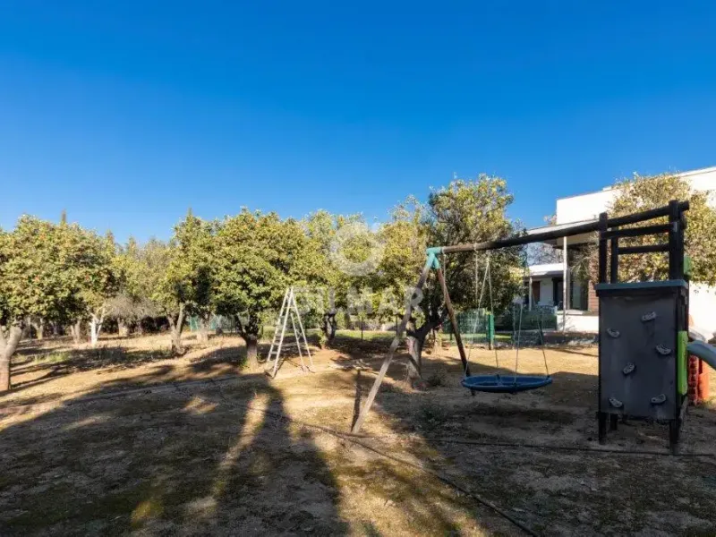 Chalet Independiente en Sanlúcar la Mayor - Sevilla