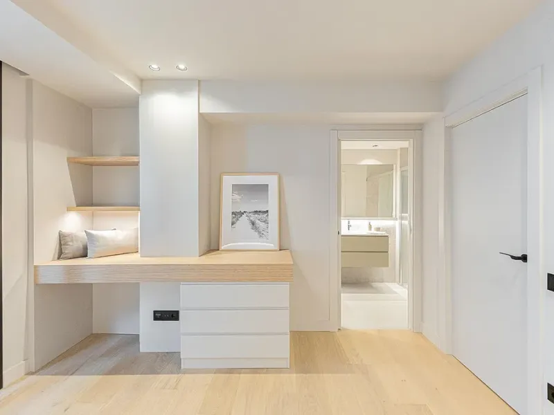 Newly Refurbished Luxury Apartment with Private Terrace in Turó Parc, Barcelona
