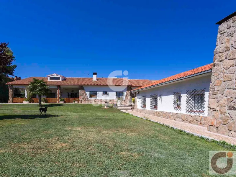 Chalet Independiente en Valdemarín - Madrid