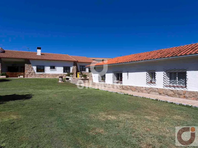 Chalet Independiente en Valdemarín - Madrid