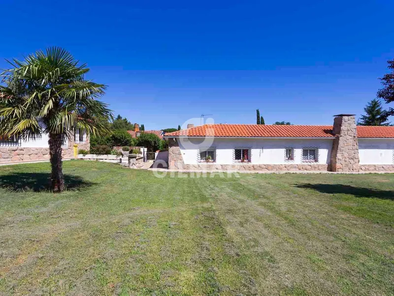 Chalet Independiente en Valdemarín - Madrid