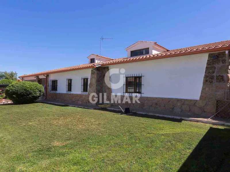 Chalet Independiente en Valdemarín - Madrid