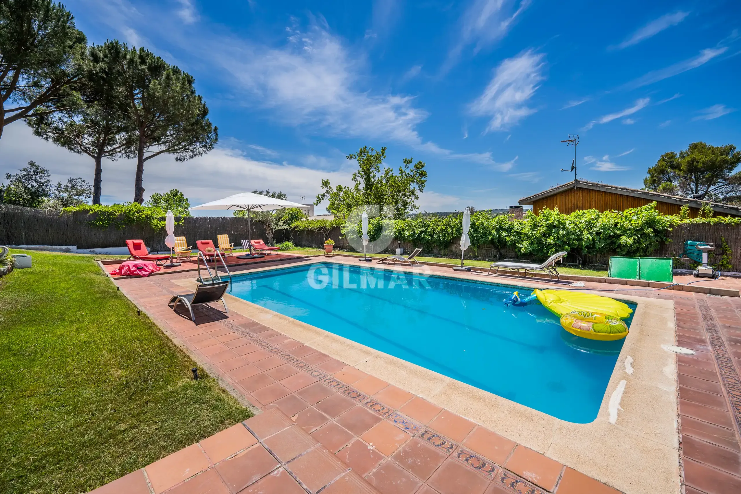 Chalet Independiente en Santo Domingo - Madrid