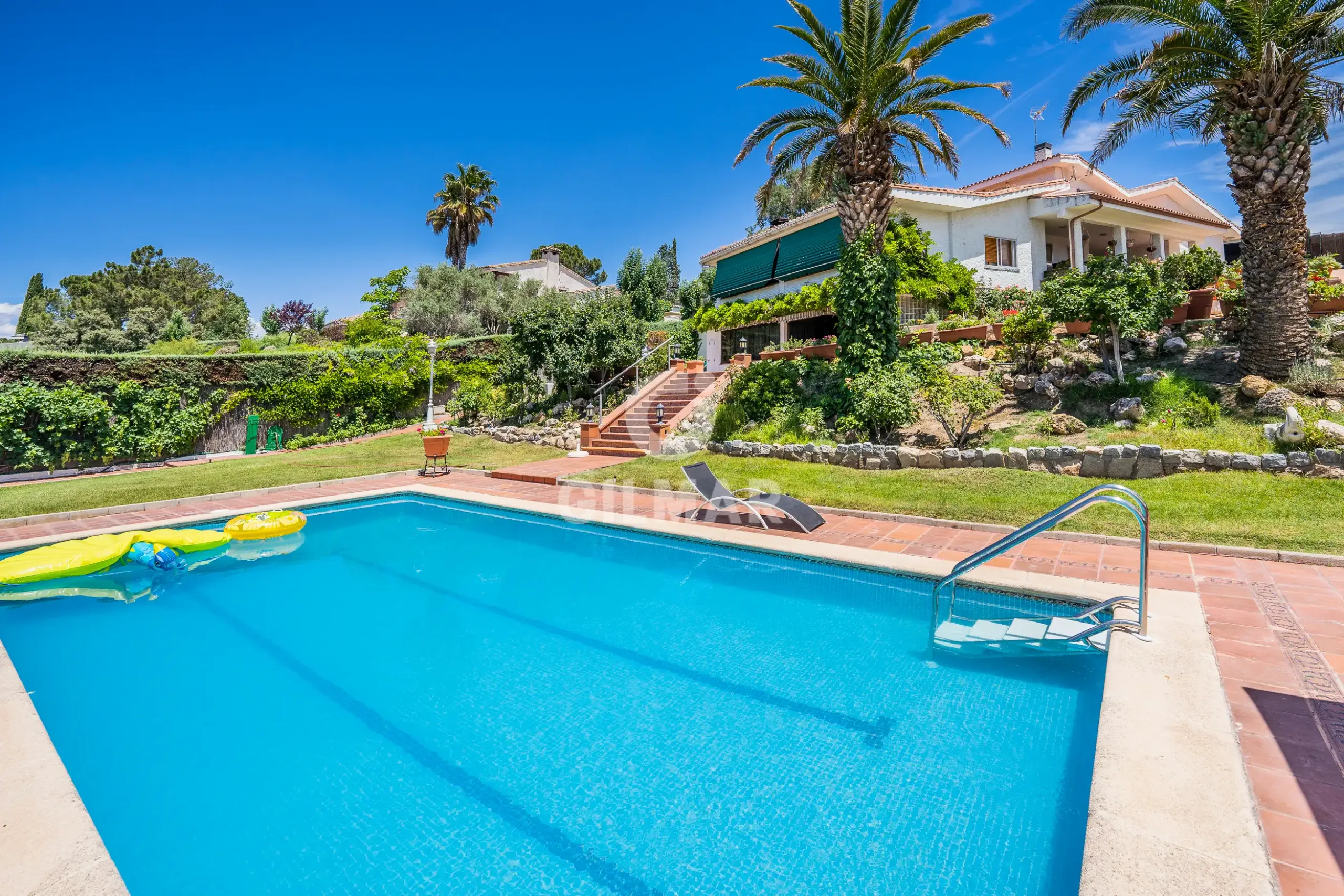 Chalet Independiente en Santo Domingo - Madrid