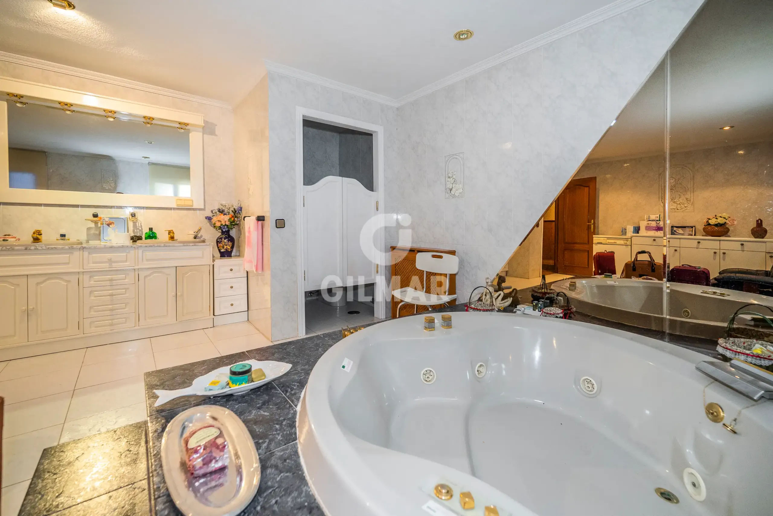 Chalet Independiente en Santo Domingo - Madrid