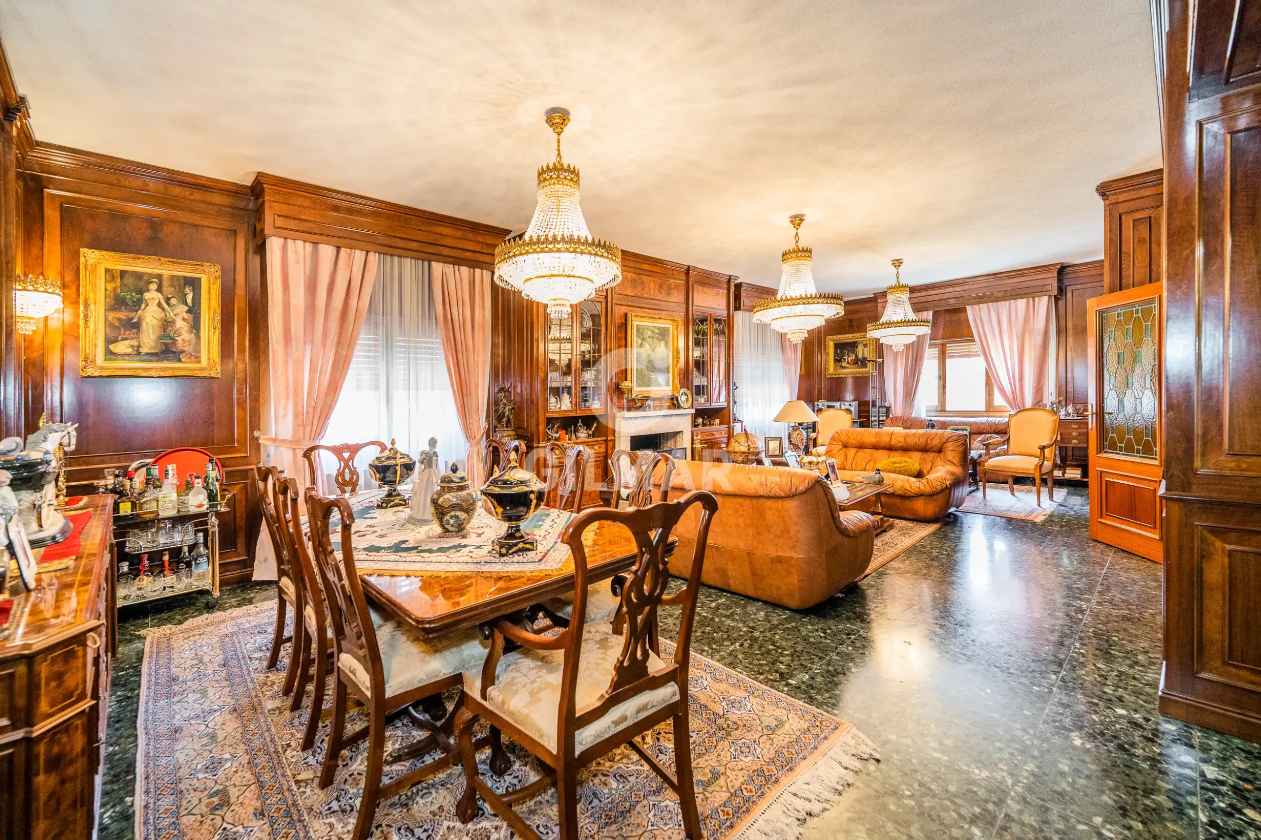 Chalet Independiente en Santo Domingo - Madrid
