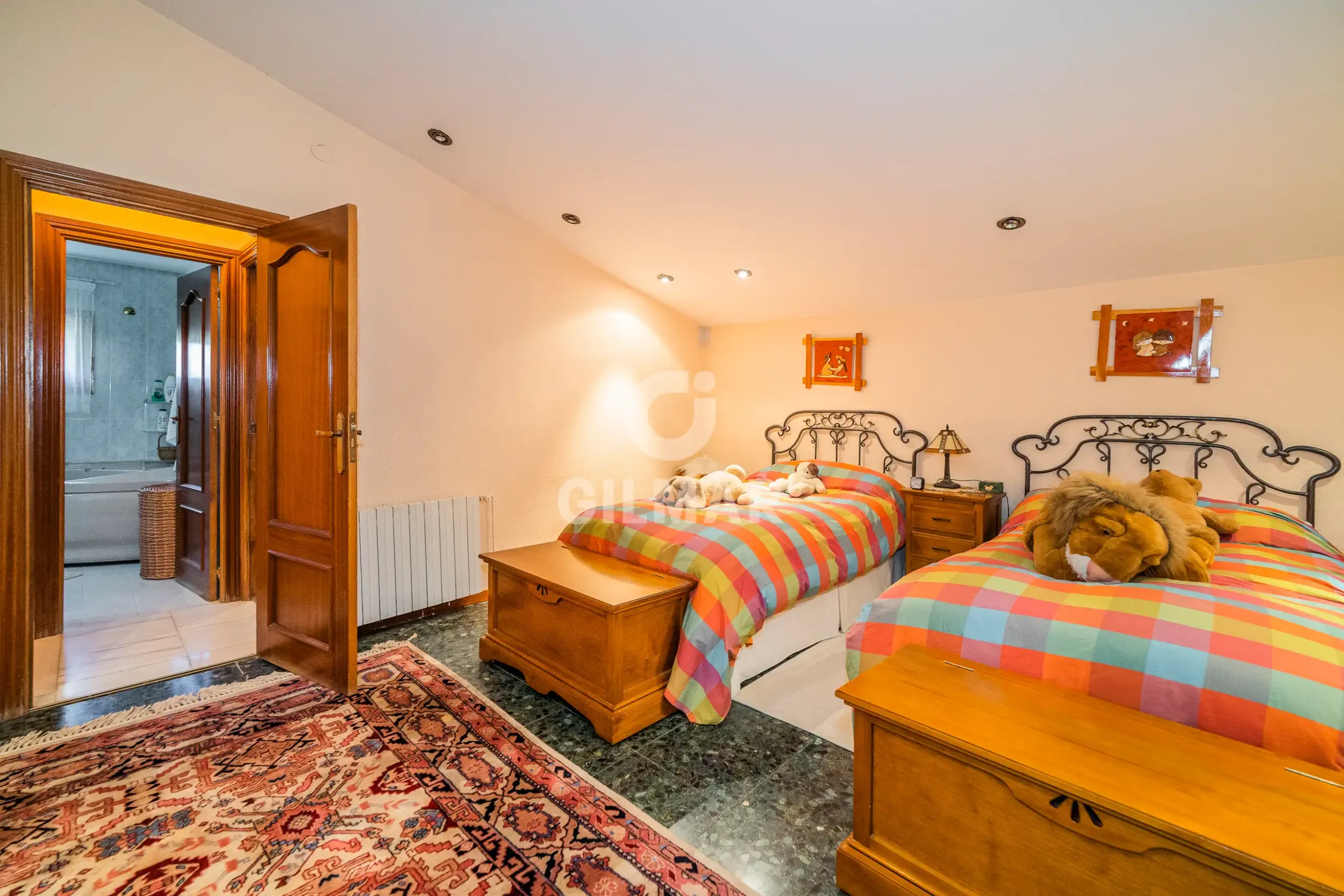 Chalet Independiente en Santo Domingo - Madrid