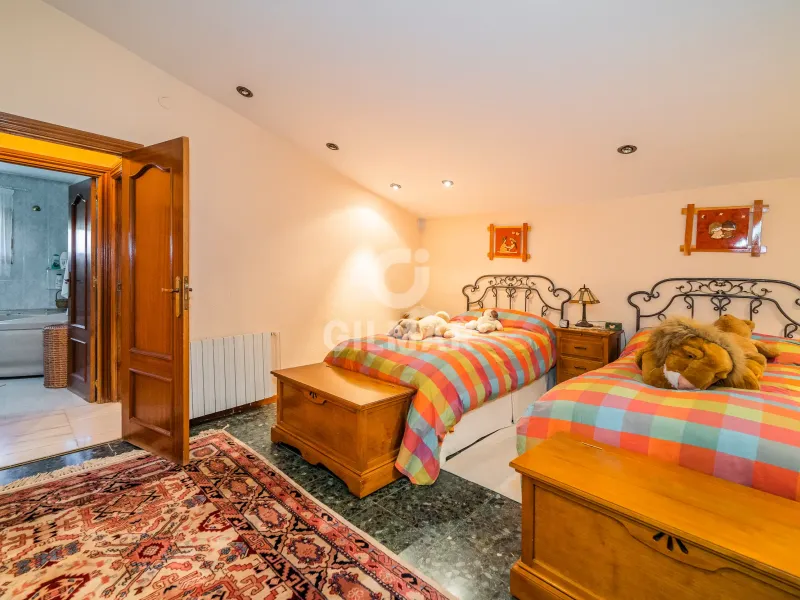 Chalet Independiente en Santo Domingo - Madrid