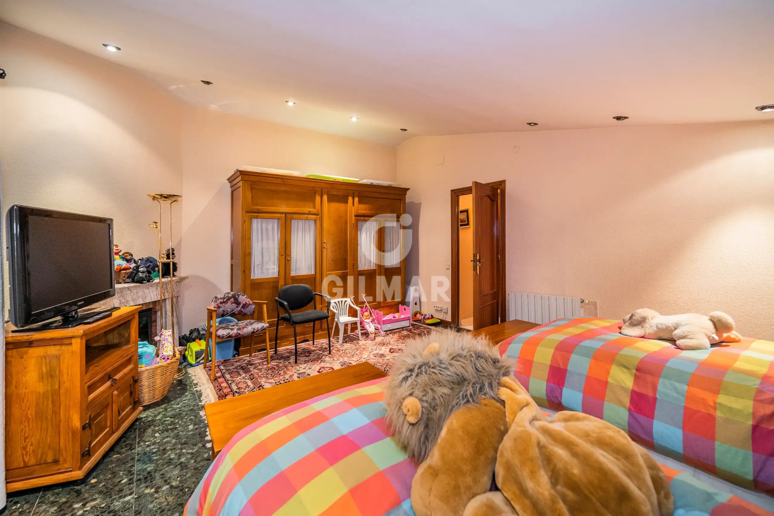 Chalet Independiente en Santo Domingo - Madrid