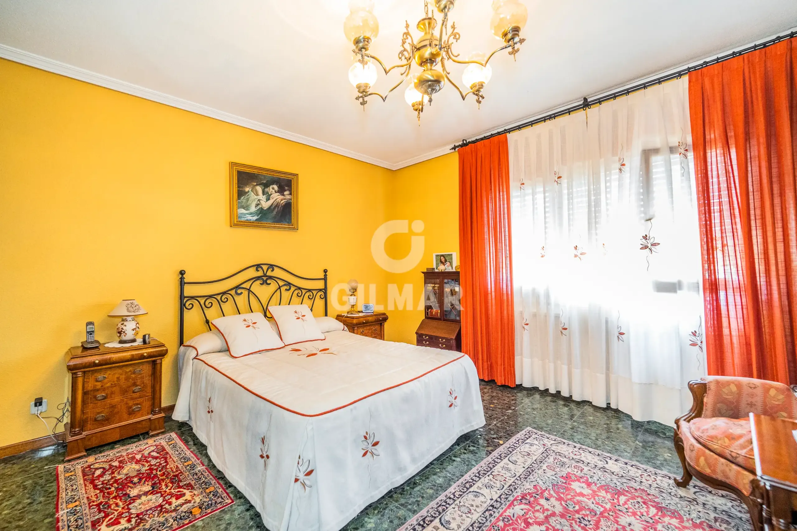 Chalet Independiente en Santo Domingo - Madrid