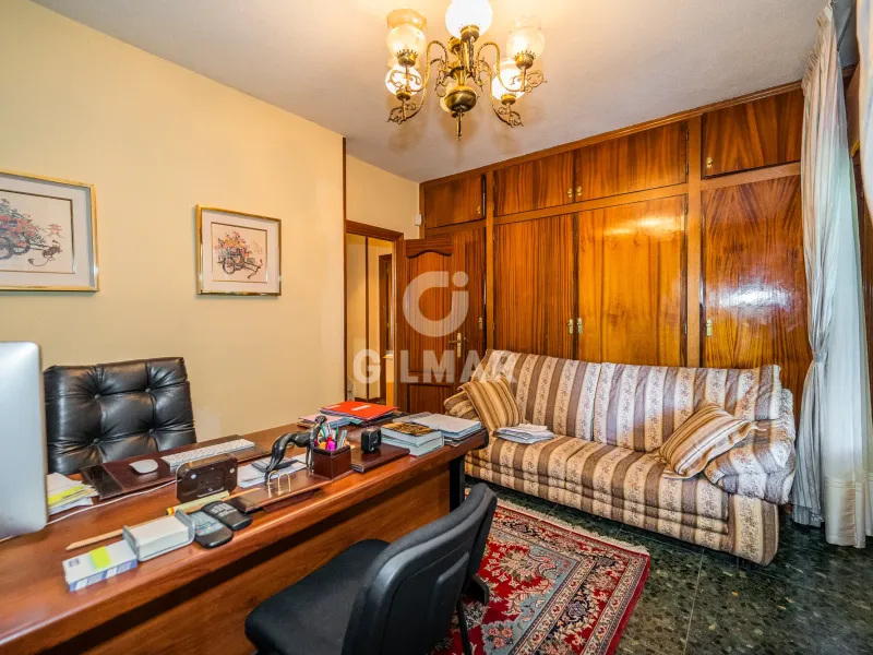 Chalet Independiente en Santo Domingo - Madrid