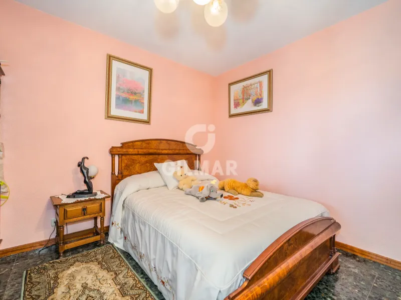 Chalet Independiente en Santo Domingo - Madrid