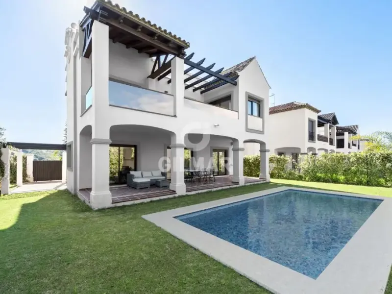 Villa in Estepona Oeste - Málaga