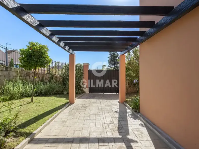 Villa in Estepona Oeste - Málaga