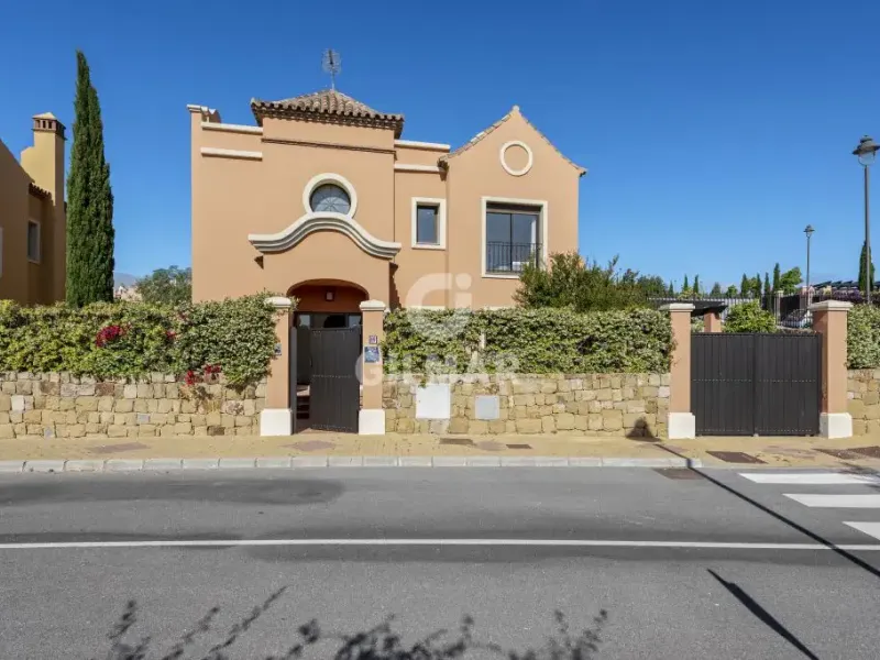 Villa in Estepona Oeste - Málaga