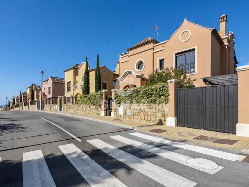 Villa in Estepona Oeste - Málaga