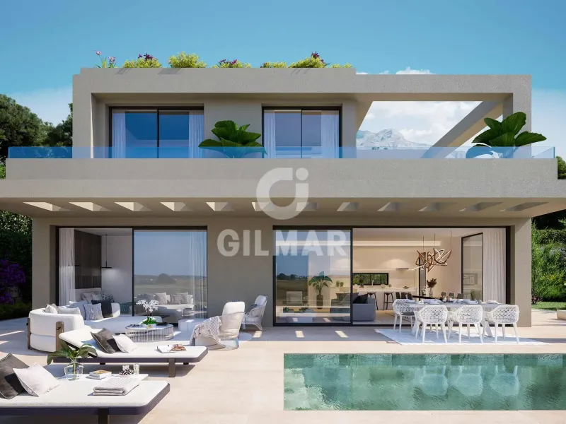 Chalet Independiente en Estepona Este - Málaga