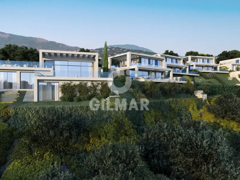 Chalet Independiente en Estepona Este - Málaga