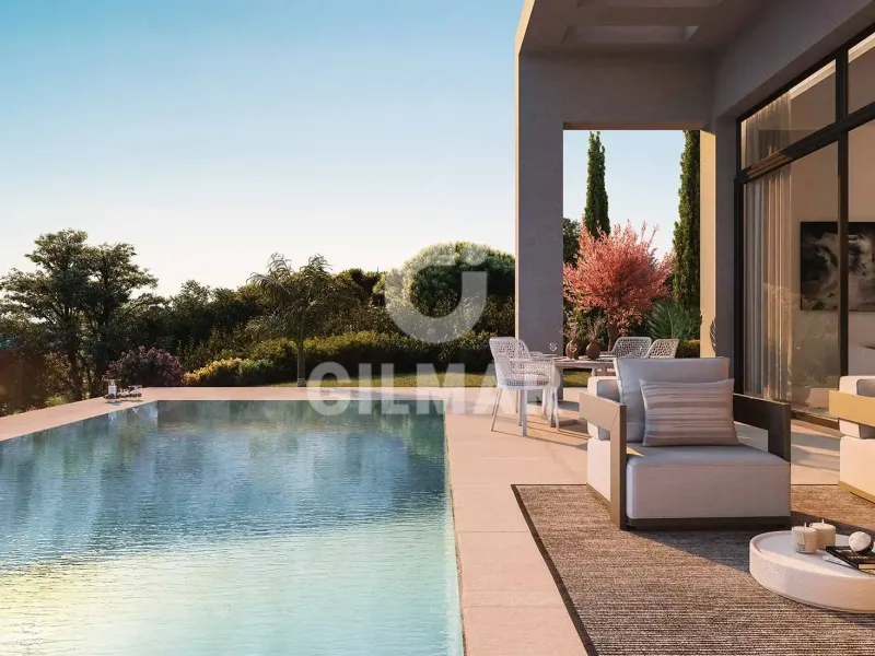 Chalet Independiente en Estepona Este - Málaga