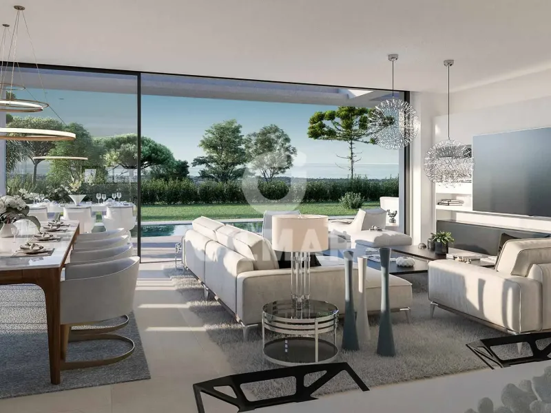 Chalet Independiente en Estepona Este - Málaga