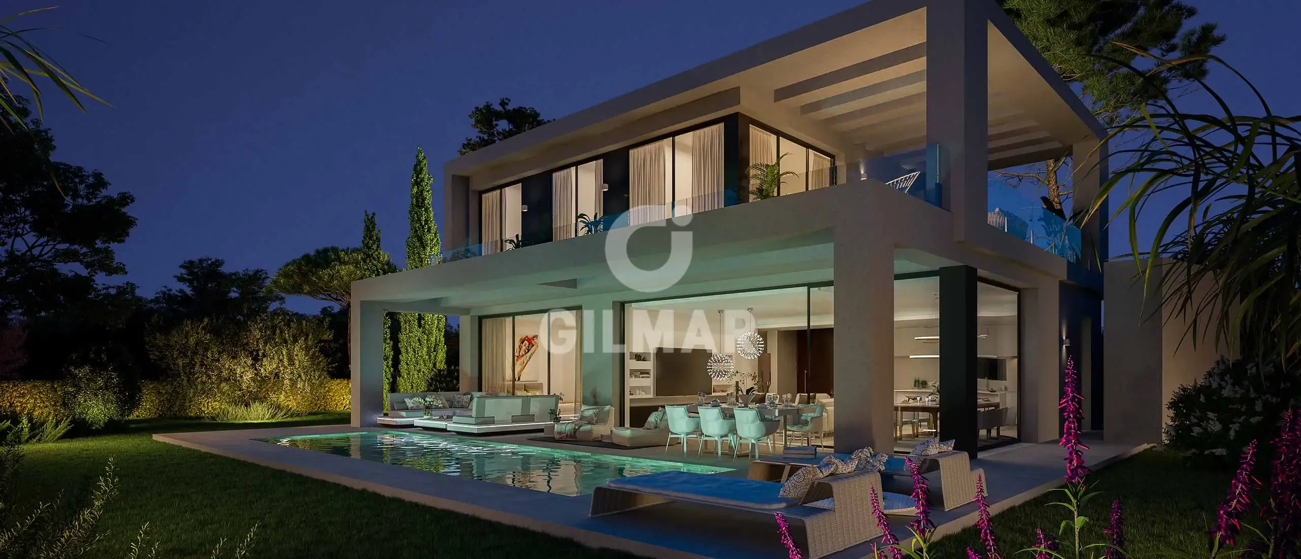 Chalet Independiente en Estepona Este - Málaga
