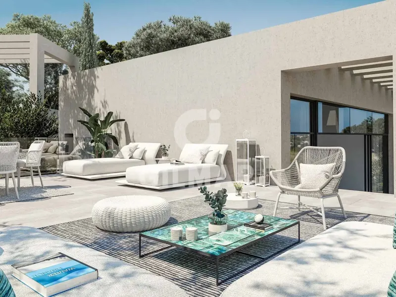 Chalet Independiente en Estepona Este - Málaga
