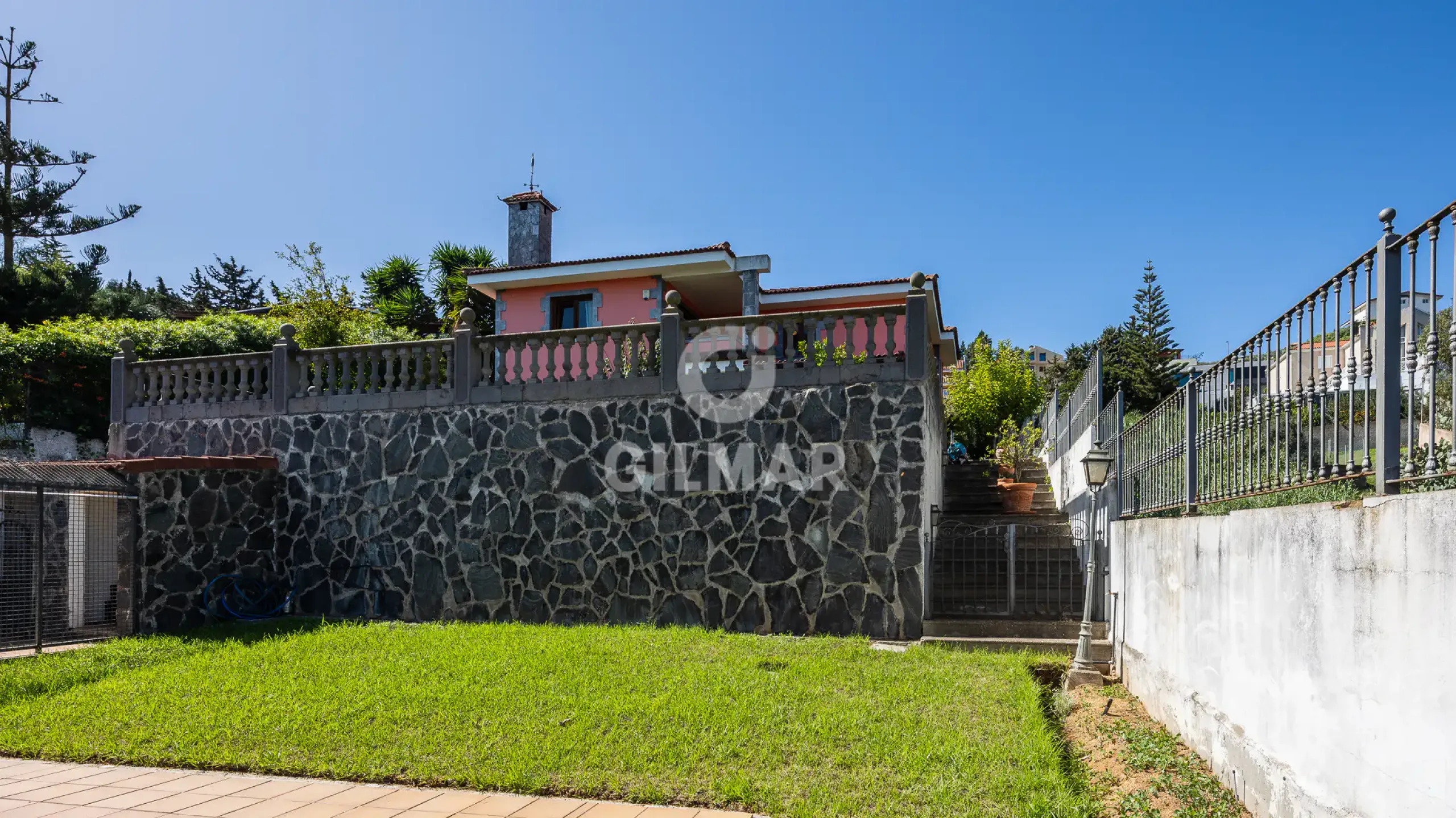 Chalet Independiente en Santa Brígida - Las Palmas